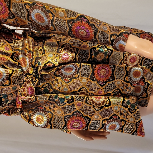 Pretty Little Thing Blazer Dress - Picture 7 of 11